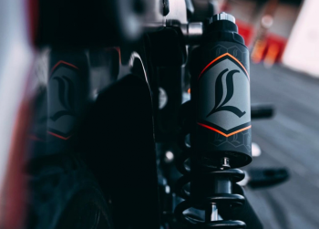 legend_suspension_revo-arc_reservoir_decals_orange