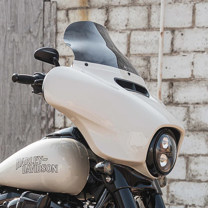klock_werks_flare_10_5_windshield_2014-2023_electra-street_glide_dark_smoke