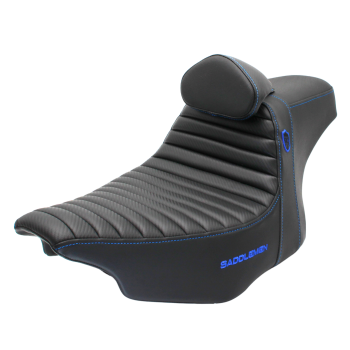 saddlemen_sdc_performance_gripper_seat_with_backrest_2023_5-up_cvo_road-street_glide_2024-road-street_glide_black_with_blue_tuck-n-roll