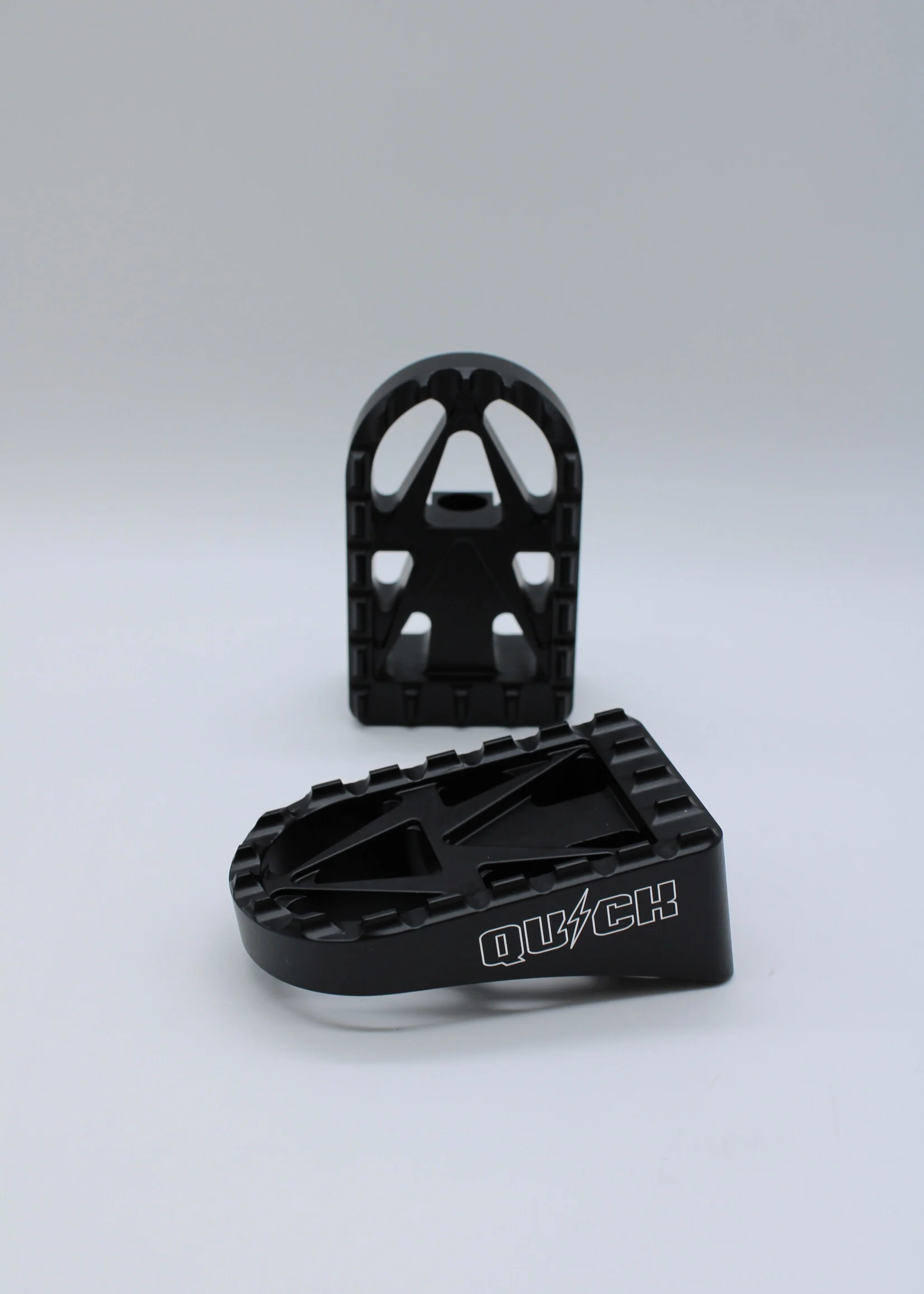 QUICK_INDUSTRIES_MX_Style_Foot_Pegs_Matte_Black_Multi_Fit