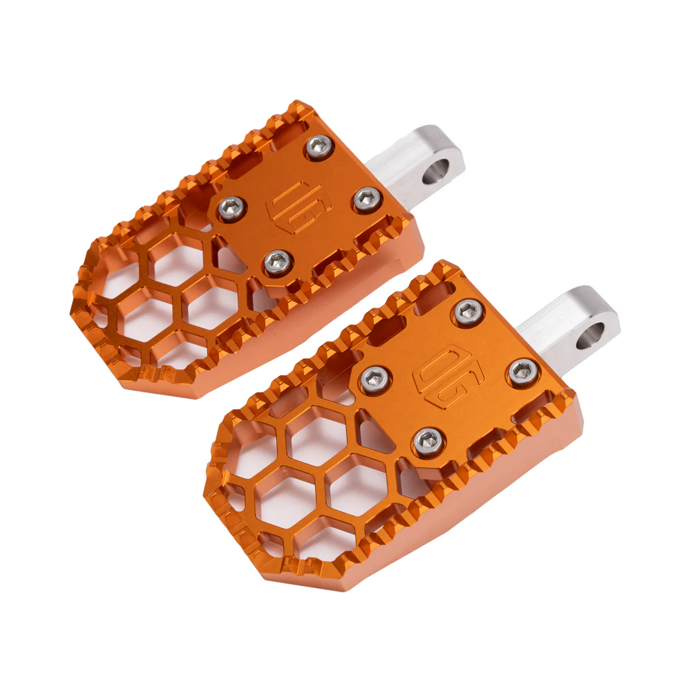 original_garage_moto_honeycomp_v3_foot_pegs_2018-m8_softail_rear_orange